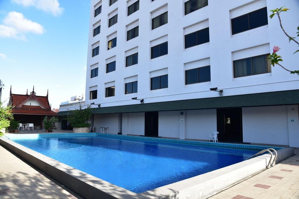 Bp Grand Tower Hotel Hat Yai Ngoại thất bức ảnh